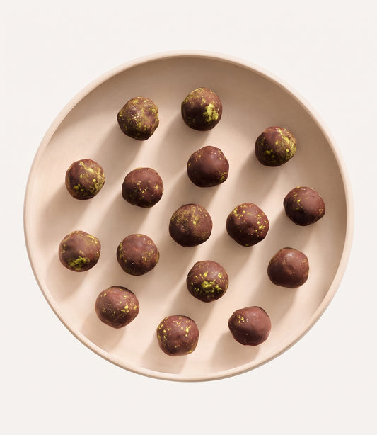 vegan-mint-chocolate-chip-cookie-dough-protein-truffles